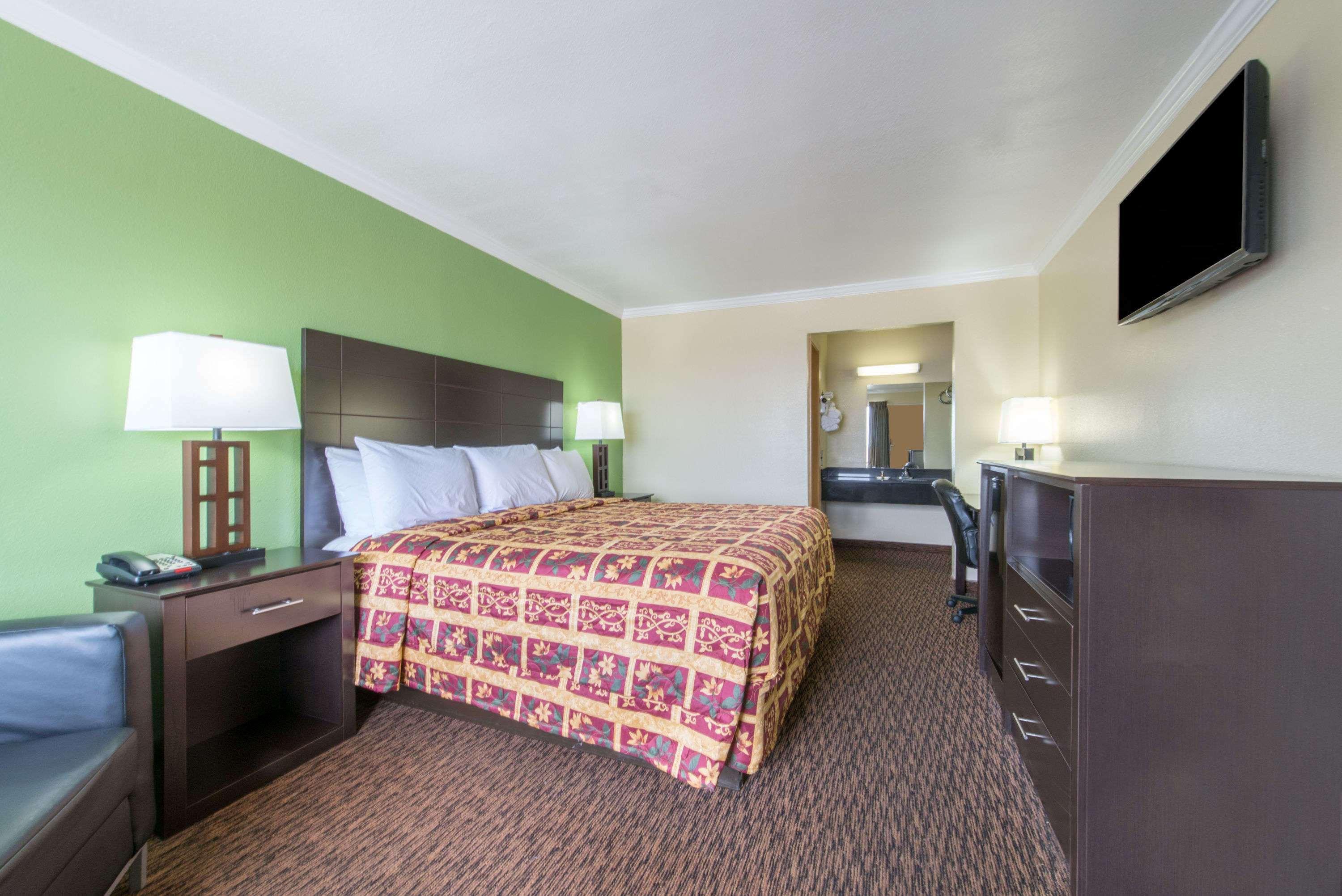 Red Roof Inn Fort Worth West Dış mekan fotoğraf